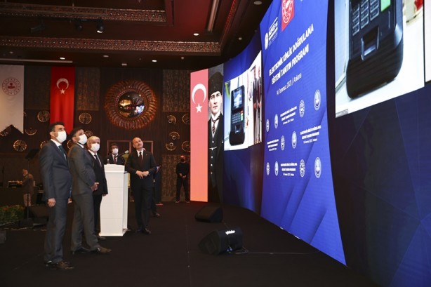 Foto - Bakan Soylu, Elektronik Kimlik Doğrulama Sistemi'ni tanıttı! Tarih verdi