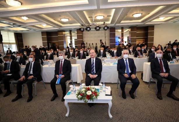 Foto - Bakan Soylu, valilerle bir araya geldi