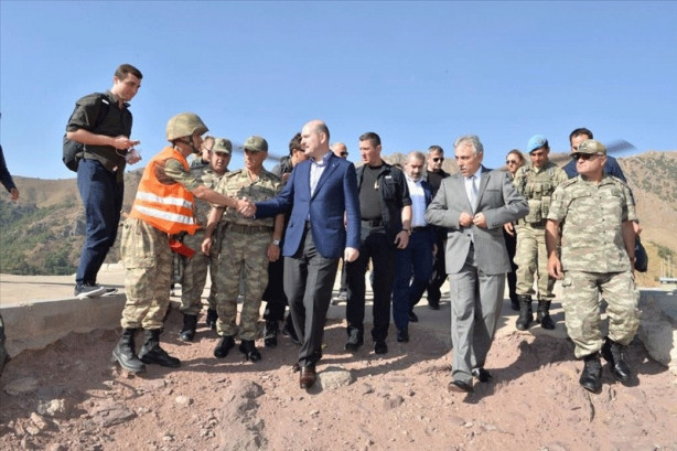 Foto - Bakan Soylu: Yakındır tepenize bineceğiz