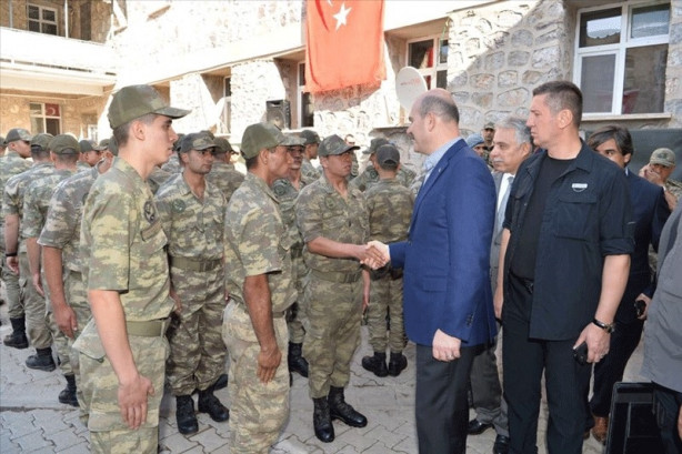 Foto - Bakan Soylu: Yakındır tepenize bineceğiz