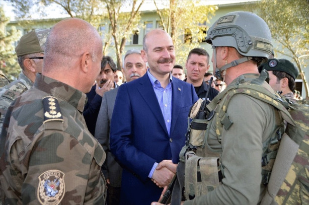 Foto - Bakan Soylu: Yakındır tepenize bineceğiz