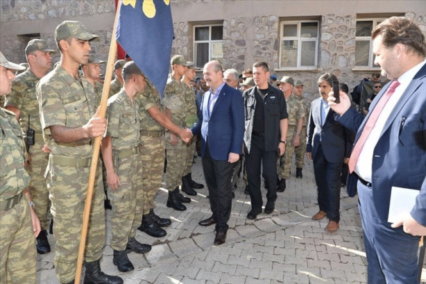 Foto - Bakan Soylu: Yakındır tepenize bineceğiz