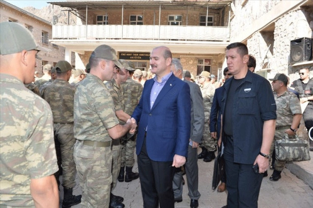 Foto - Bakan Soylu: Yakındır tepenize bineceğiz
