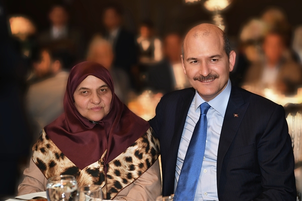 bakan-suleyman-soylunun-annesi-servet-soylu-son-yolculuguna-ugurlandı