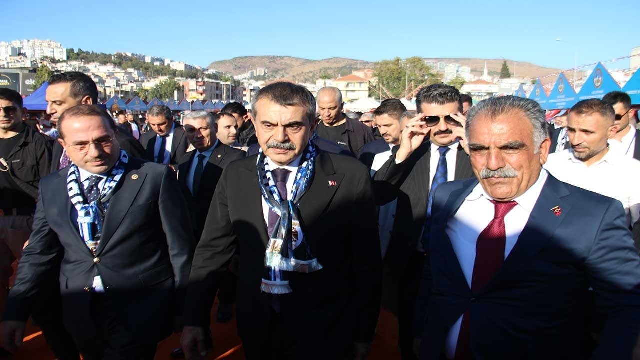 Foto - Bakan Tekin'den 'birlik ve beraberlik' vurgusu! 