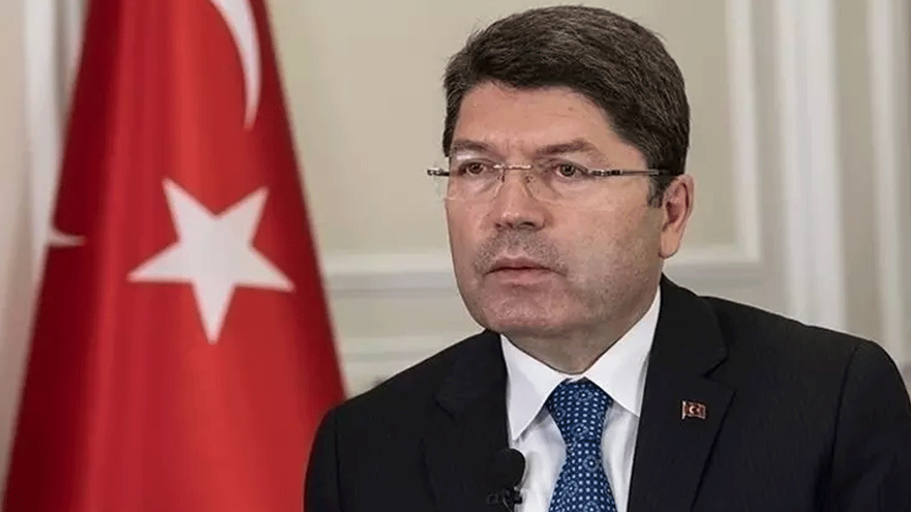 Foto - Bakan Tunç'tan genç avukatlara müjde