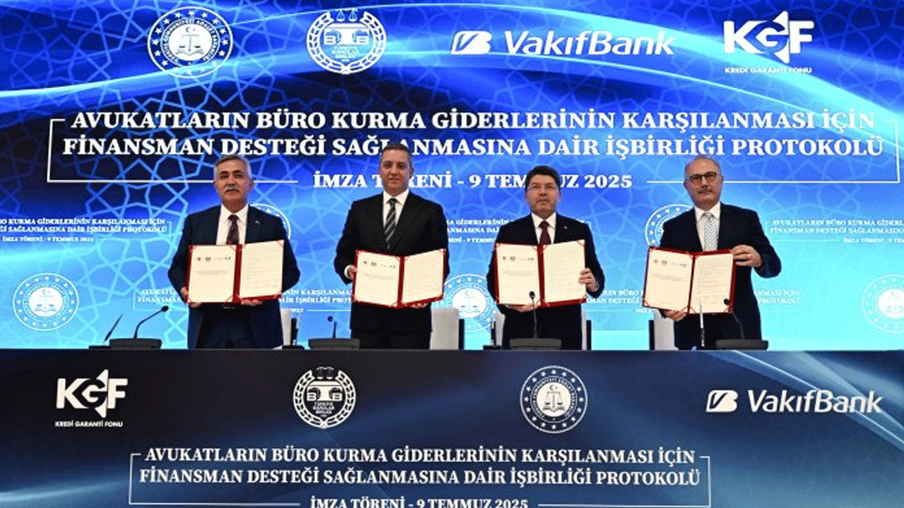 Foto - Bakan Tunç'tan genç avukatlara müjde