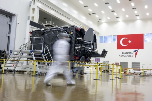 Foto - Bakan Uraloğlu açıkladı! İşte milli uydumuzun uzaya fırlatılacağı tarih