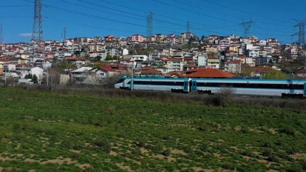 Foto - Bakan Uraloğlu açıkladı! Milli Hızlı Trende ikinci set yolda