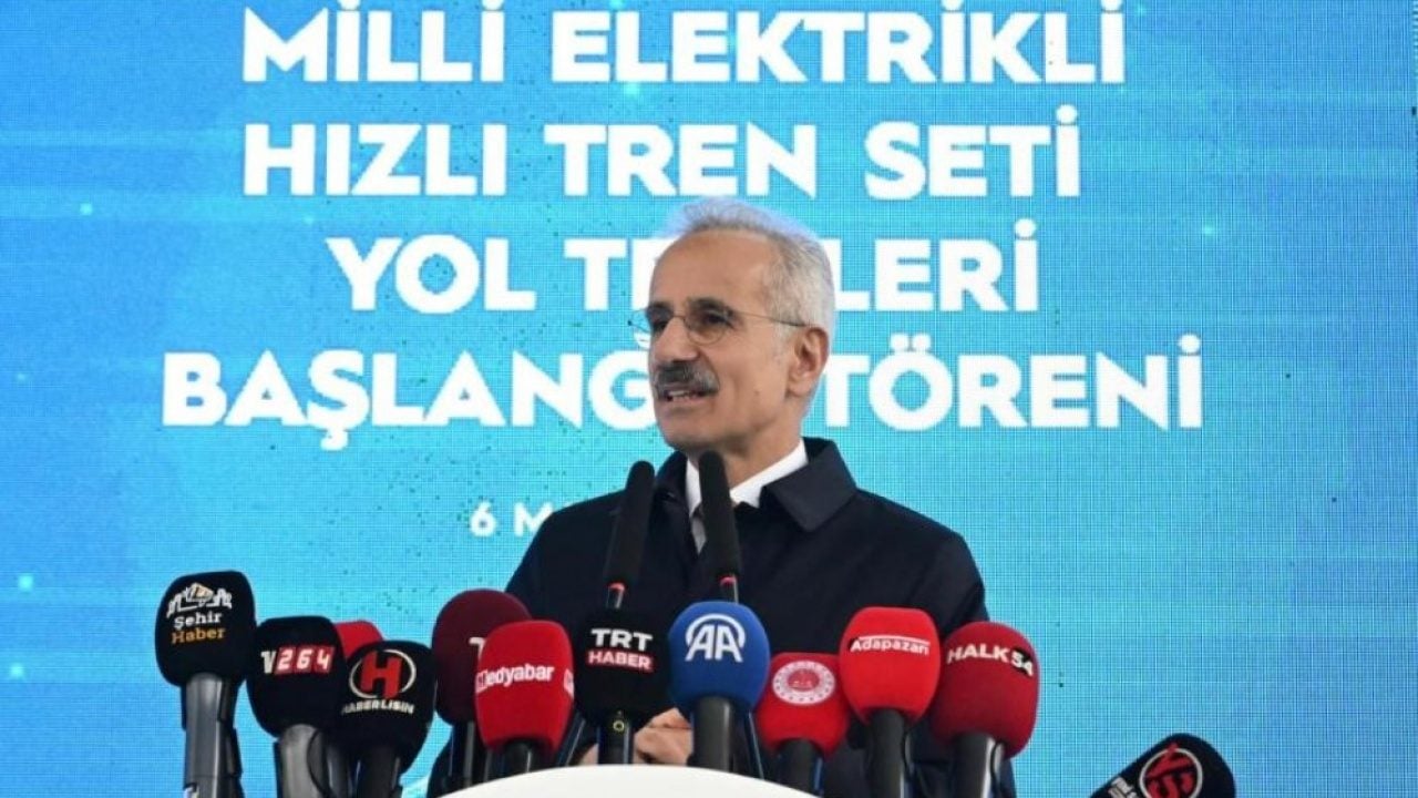 Foto - Bakan Uraloğlu açıkladı! Milli Hızlı Trende ikinci set yolda