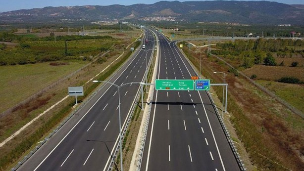 Foto - Bakan Uraloğlu açıkladı! Otoyollardan tam 21 milyon 67 bin 377 araç geçti