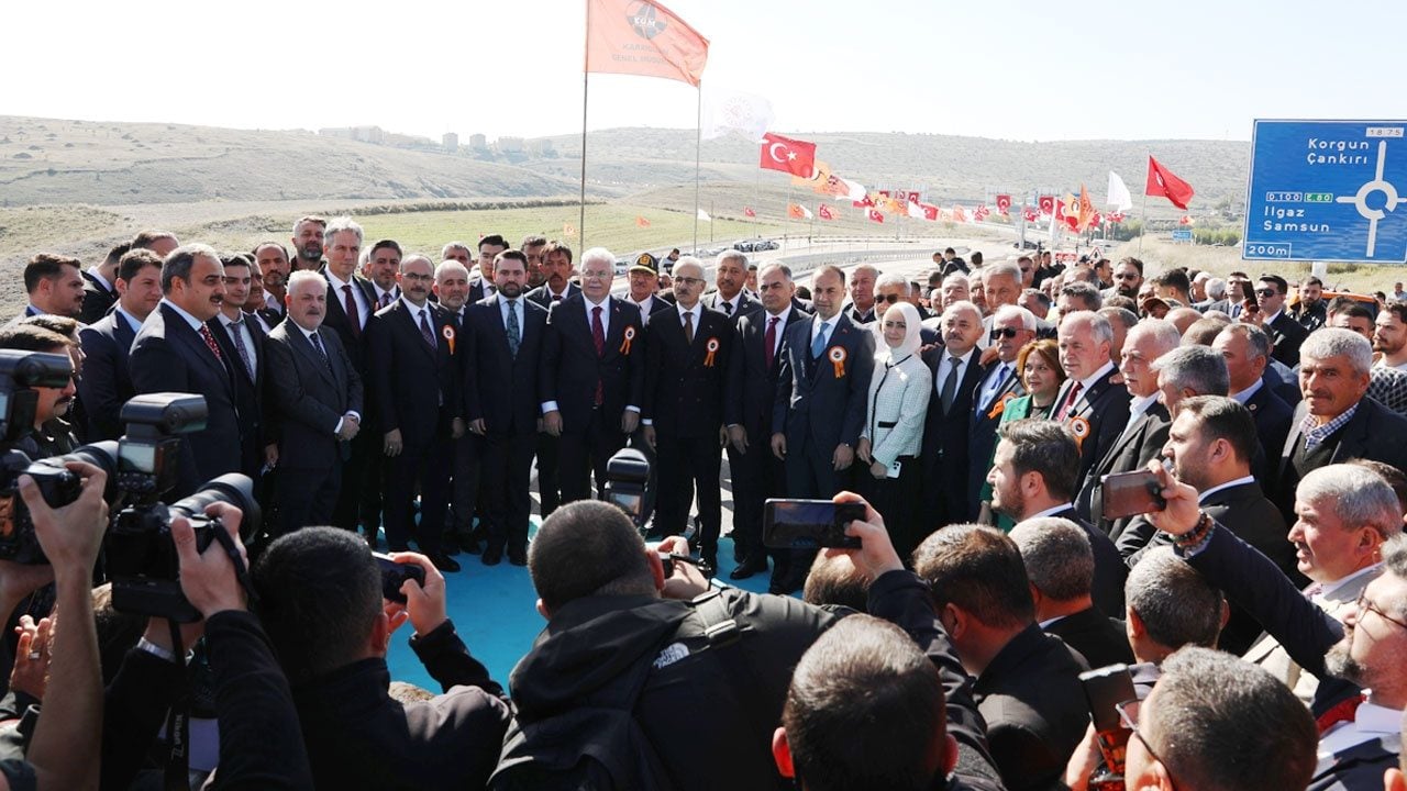 Foto - Bakan Uraloğlu: İki ilçe arası 24 dakikaya düştü! Karadeniz’den Akdeniz’e kesintisiz ulaşım tamam