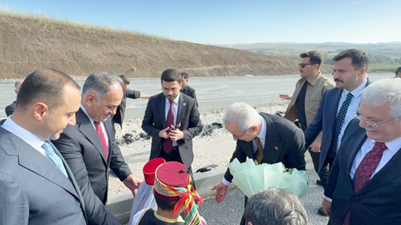 Foto - Bakan Uraloğlu: İki ilçe arası 24 dakikaya düştü! Karadeniz’den Akdeniz’e kesintisiz ulaşım tamam