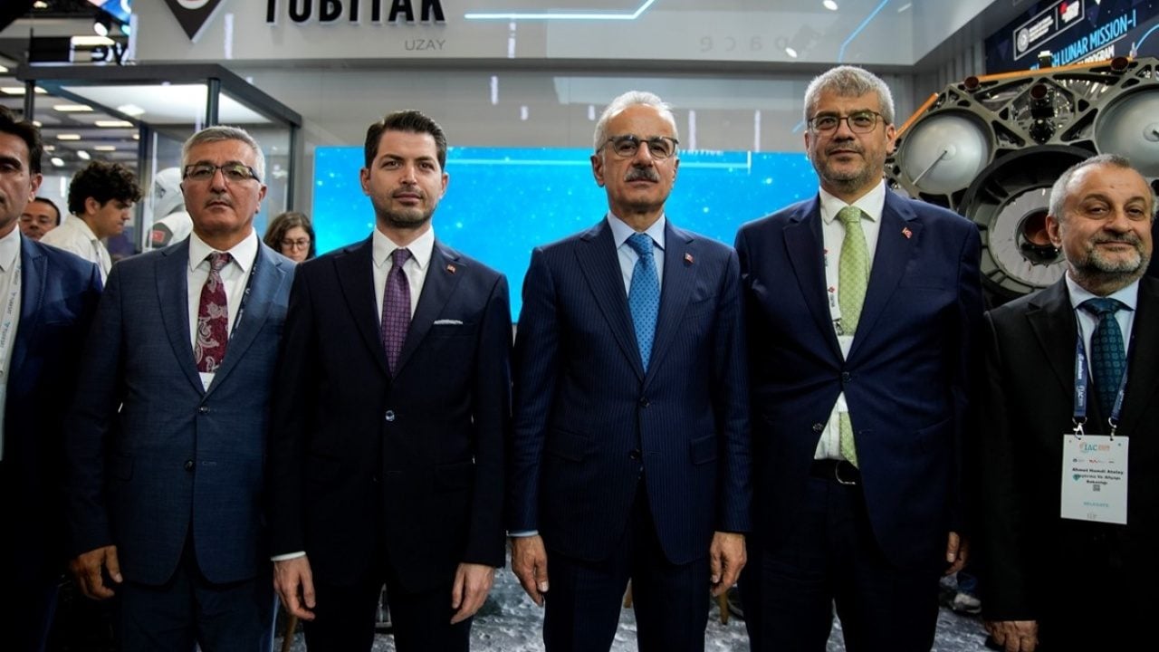 Foto - Bakan Uraloğlu’ndan Türksat 7A uydusu müjdesi! Kasım ayını işaret etti 