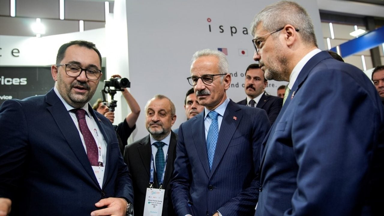 Foto - Bakan Uraloğlu’ndan Türksat 7A uydusu müjdesi! Kasım ayını işaret etti 