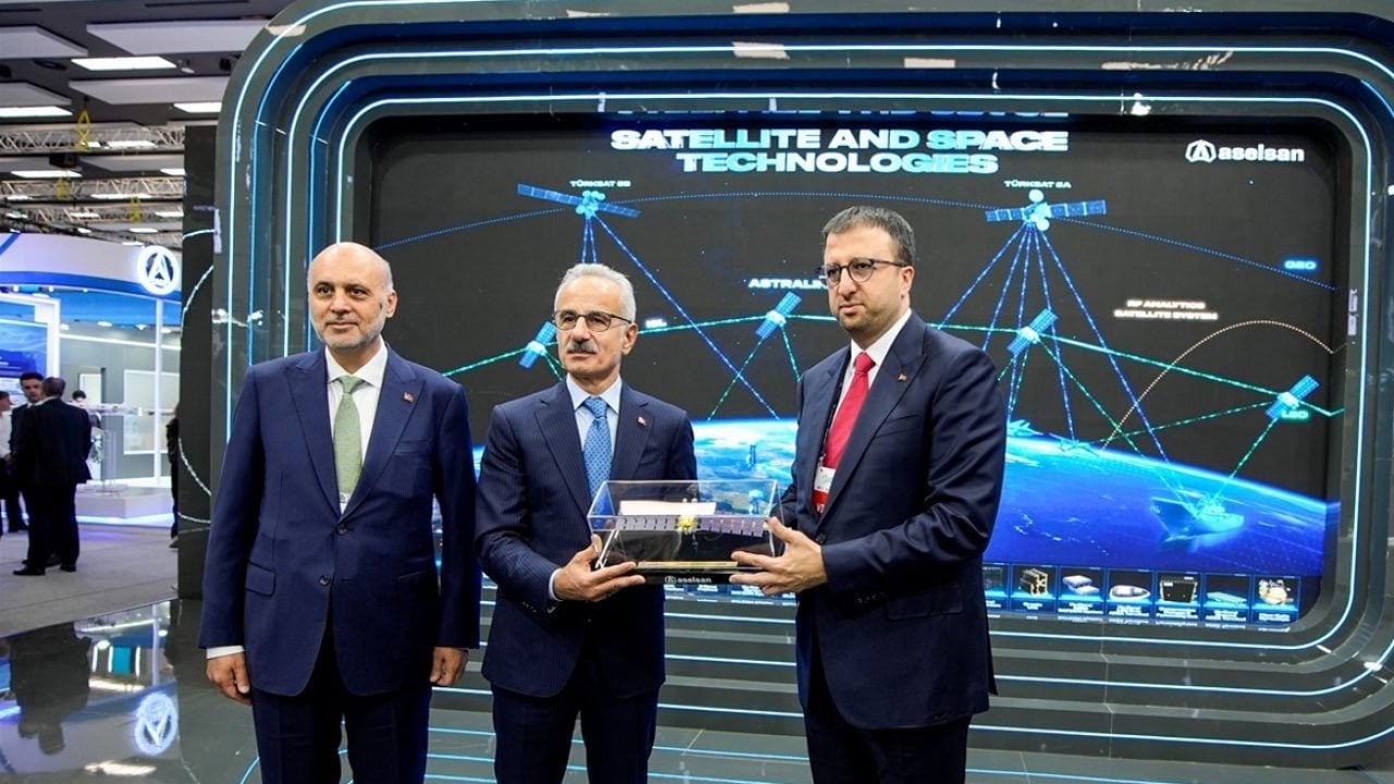 Foto - Bakan Uraloğlu’ndan Türksat 7A uydusu müjdesi! Kasım ayını işaret etti 