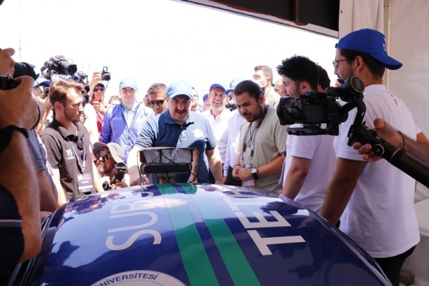 Foto - Bakan Varank, TEKNOFEST'e katılan araçları inceledi