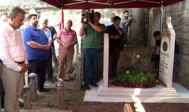 Foto - Bakan Varank'ın ağabeyi İlhan Varank şehadetinin 6'ncı yılında mezarı başında anıldı