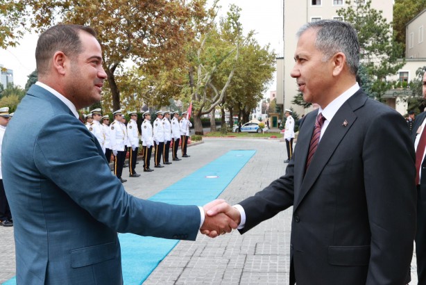 Foto - Bakan Yerlikaya, Bulgar mevkidaşı ile bir araya geldi