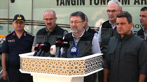 Foto - Bakan Yumaklı: "İzmir’deki yangın piknik ateşinden çıktı"