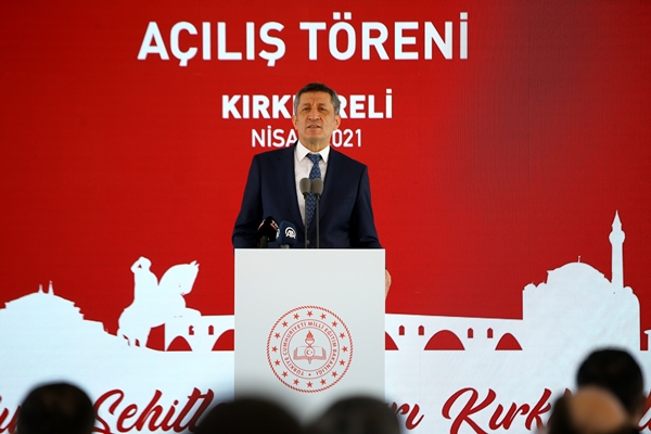 Foto - Bakan Ziya Selçuk açılış töreninde konuştu