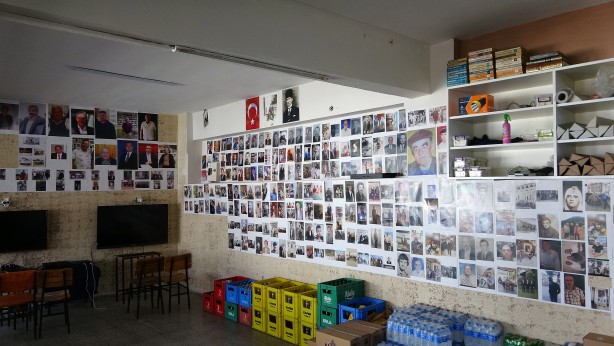 Foto - Bakanlar hayrete düşüyor! Böyle kıraathane duvarları görülmedi