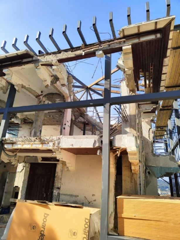 Foto - Bakanlık göreve! Ekrem göz yumuyor hukuk tanımaz Mahiroğlu boğazdaki villasını iki katına çıkarıyor