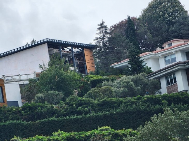 Foto - Bakanlık göreve! Ekrem göz yumuyor hukuk tanımaz Mahiroğlu boğazdaki villasını iki katına çıkarıyor