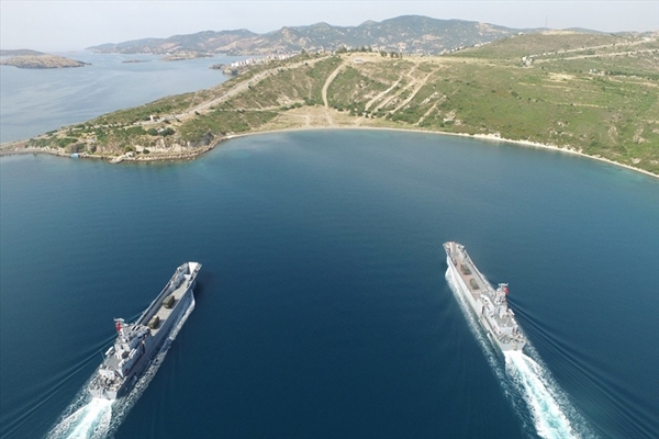 Foto - Bakanlık görüntüleri paylaştı: Türkiye'den Ege ve Akdeniz'de gövde gösterisi