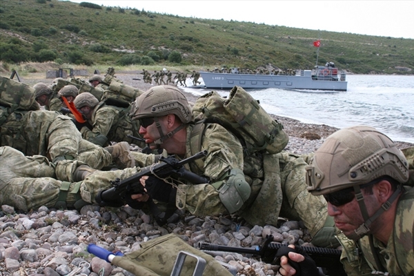 Foto - Bakanlık görüntüleri paylaştı: Türkiye'den Ege ve Akdeniz'de gövde gösterisi