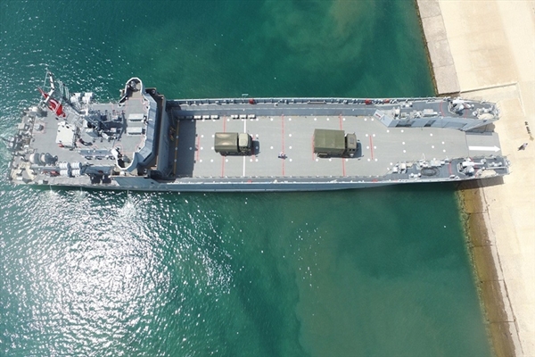 Foto - Bakanlık görüntüleri paylaştı: Türkiye'den Ege ve Akdeniz'de gövde gösterisi