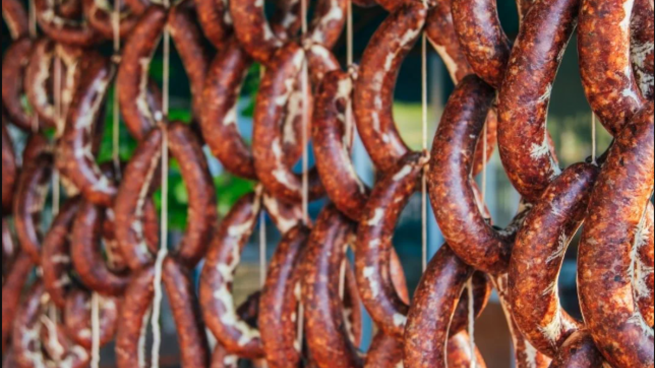 Foto - Bakanlık ifşa etti: Ünlü sucuk markasında domuz eti çıktı