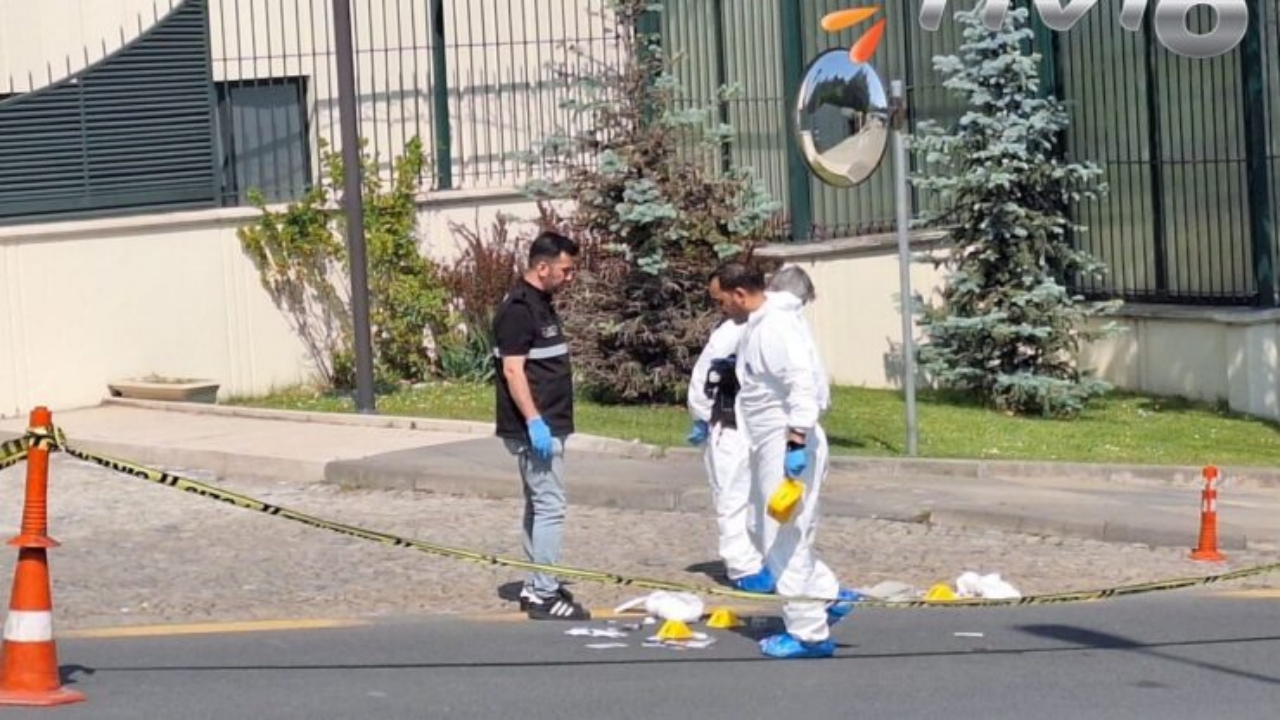 Foto - Bakanlık önünde hareketli dakikalar! Dışişleri korumaları, havaya ateş açan şahsı vurdu! Saldırganın kimliği herkesi şaşkına çevirdi