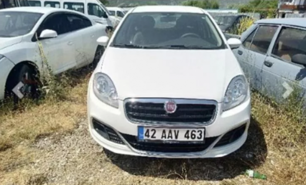 Foto - Bakanlık satışa çıkardı... Hepsi çok ucuz! İşte o araçlar