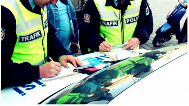 Foto - Bakanlıktan, araç sahiplerini bayram ettirecek karar! Bu kadar süre verildi! Bunu yapan daha az para ödeyecek 