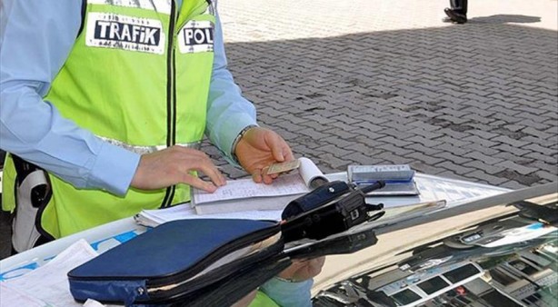 Foto - Bakanlıktan, araç sahiplerini bayram ettirecek karar! Bu kadar süre verildi! Bunu yapan daha az para ödeyecek 