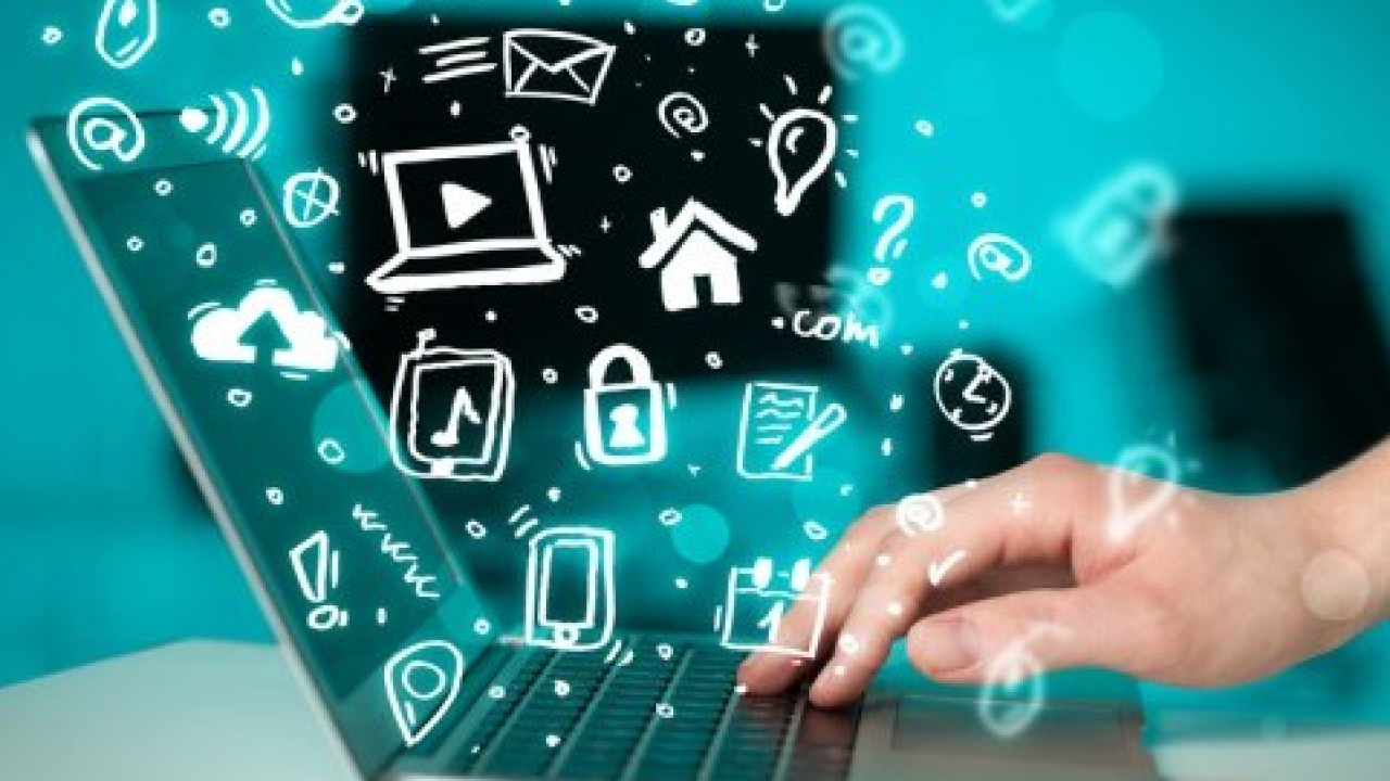 Foto - Çocuklar için 'dijital ortamda yabancılarla sohbet edilmemesi' uyarısı Çocuğunuz internetten yazışıyorsa dikkat!