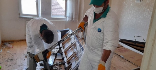 Foto - Bakın bu sefer içeriden ne çıktı! Bir çöp ev vakası daha