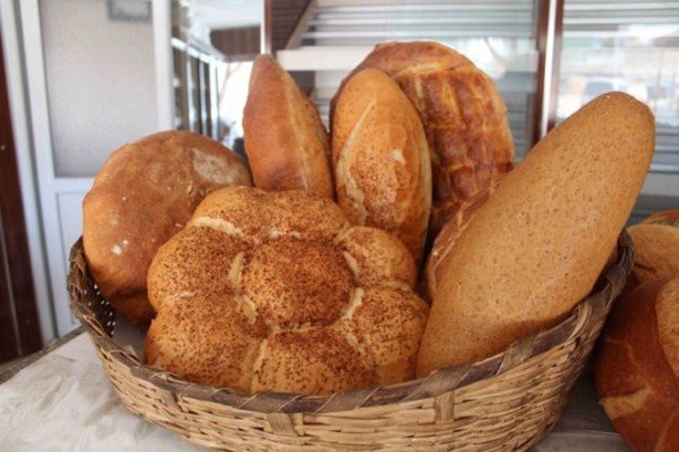 Foto - Bakın ekmeğin içinden ne çıktı!