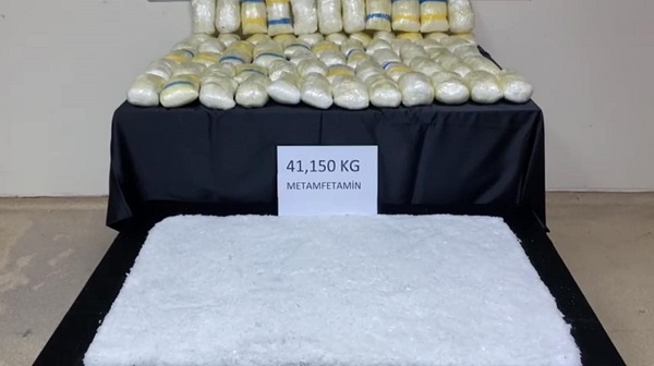 Foto - Bakın elma kasalarının içine ne gizlemişler! 