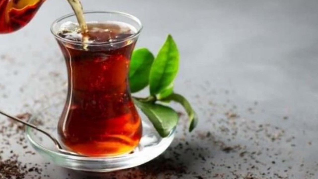 Foto - Bakın hangi hastalığa davetiye çıkarıyor! Çay demlerken bu hataya dikkat