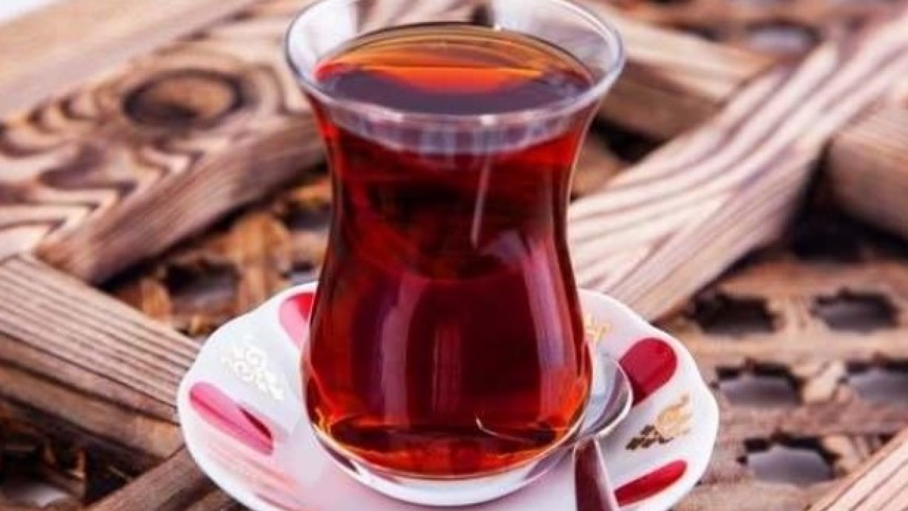 Foto - Bakın hangi hastalığa davetiye çıkarıyor! Çay demlerken bu hataya dikkat