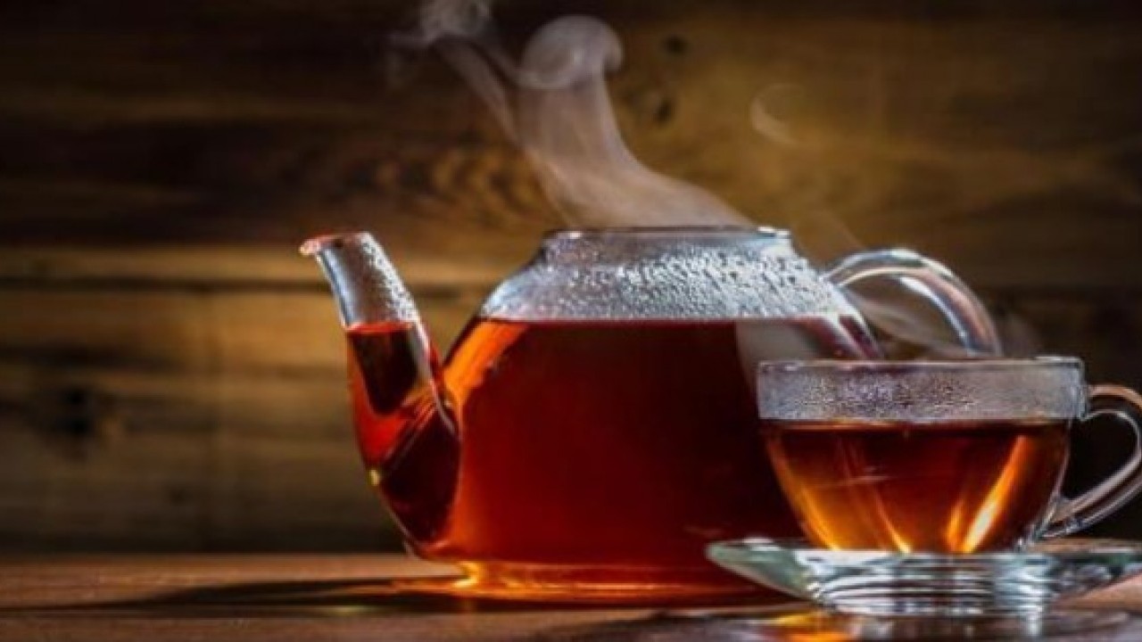 Foto - Bakın hangi hastalığa davetiye çıkarıyor! Çay demlerken bu hataya dikkat