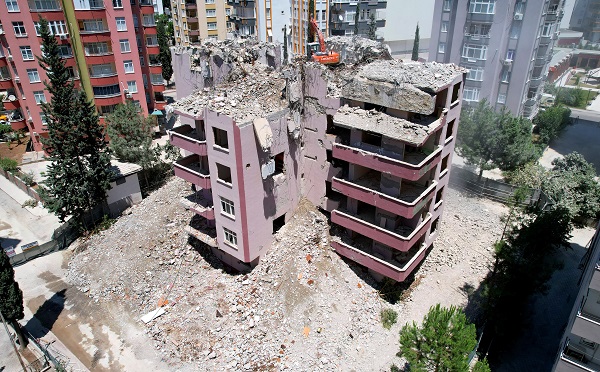 Foto - Bakın ne kullanılmış! Binalar yıkılınca ortaya çıktı