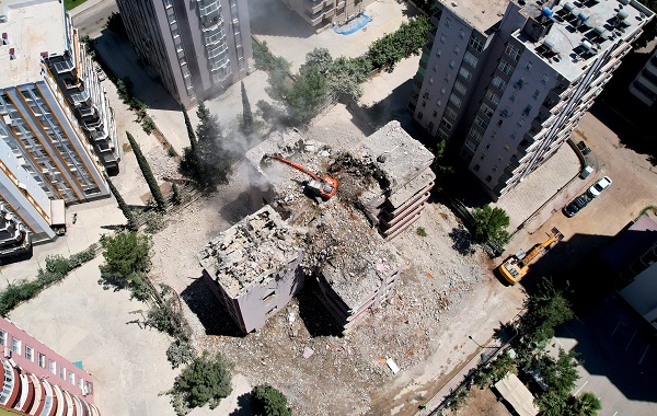 Foto - Bakın ne kullanılmış! Binalar yıkılınca ortaya çıktı
