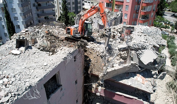 Foto - Bakın ne kullanılmış! Binalar yıkılınca ortaya çıktı
