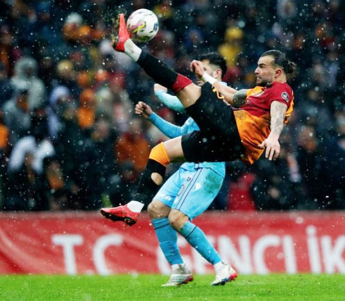 Foto - Bakın ne yaptılar: Bomba haber! Galatasaray'ın yıldızına süper talip...