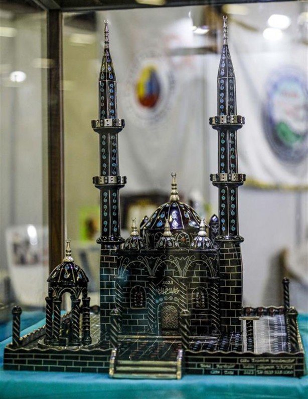 Foto - Bakın oltu taşından neler yapılıyor! İbrahim Erkal’ın sazının fiyatı dudak uçuklattı!