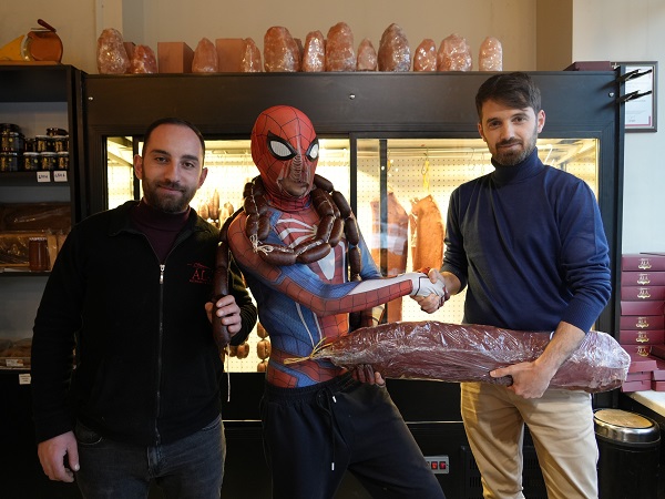 Foto - Bakın Örümcek Adam bu sefer hangi şehirde