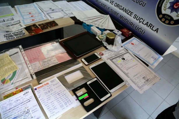 Foto - Bakın polisten kaçarken ölen FETÖ'cünün çantasından neler çıktı!